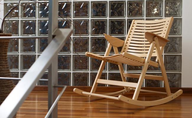 Tische und Stühle: Rex Rocking Chair